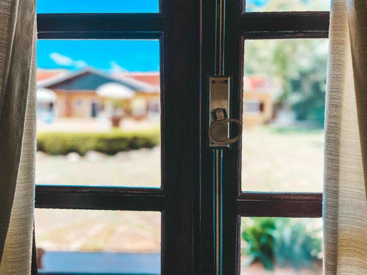 Pousada Flor De Ipe Sao Bento do Sapucai Ngoại thất bức ảnh