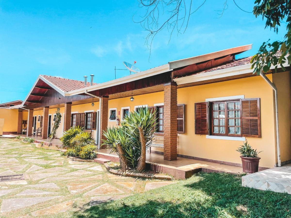 Pousada Flor De Ipe Sao Bento do Sapucai Ngoại thất bức ảnh